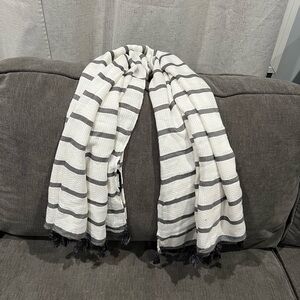Decjuba Stripped Soft Cotton Scarf